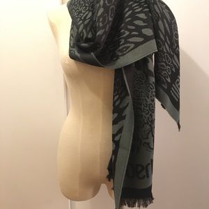Roberto Cavalli animal print wool blend scarf
